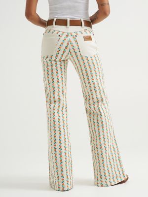Women's Print 70's Flare Jean in Folksy Floral alternative view 3