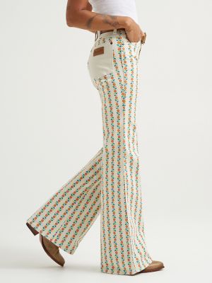 Women's Print 70's Flare Jean in Folksy Floral alternative view 5