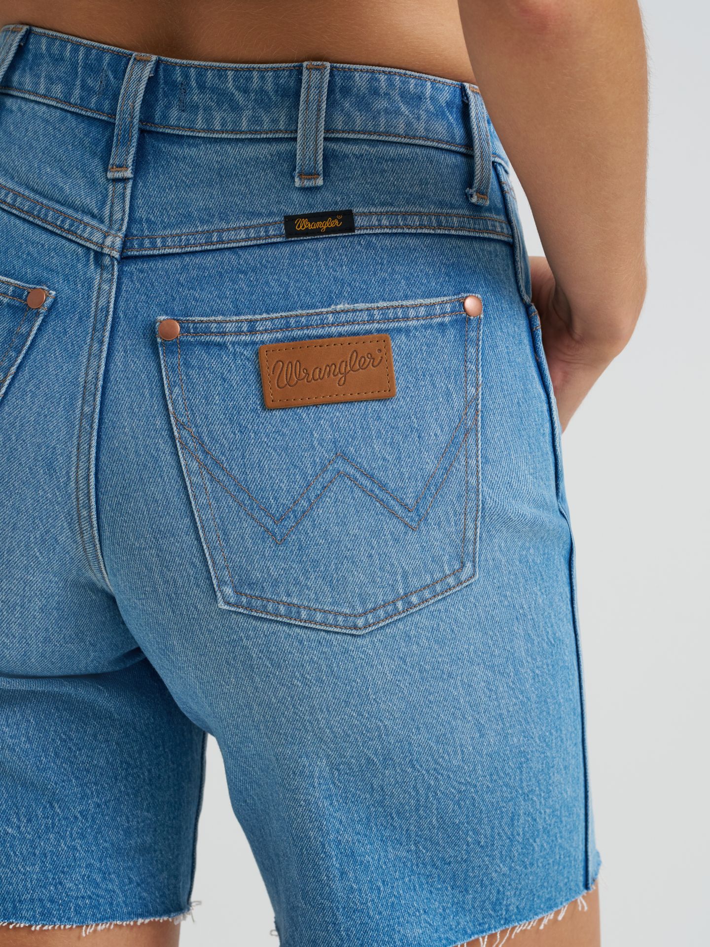 Женские шорты Wrangler Longline Cowboy Short, цвет: Riyah — фото 10