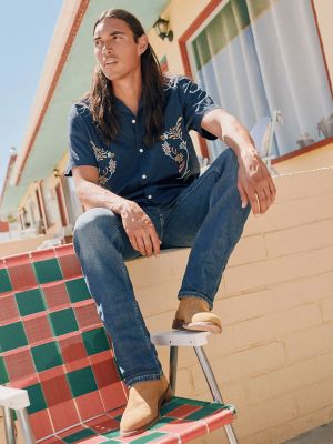 Men's Embroidered Resort Shirt