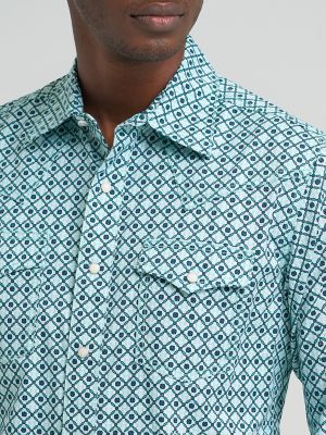 Men's Wrangler Retro&reg; Premium Long Sleeve Western Snap Printed Shirt in Turquoise Diamond