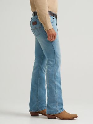 Men's Wrangler Retro&reg; Relaxed Fit Bootcut Jean in Fallon