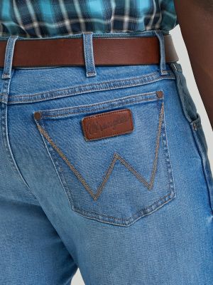 Men's Wrangler Retro&reg; Slim Fit Straight Leg Jean in Blaine