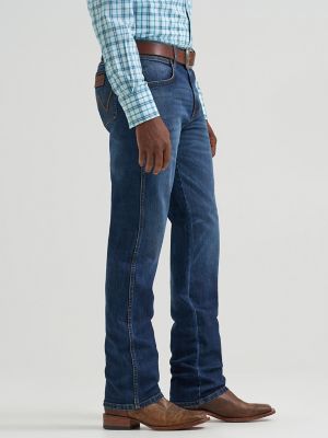 Men's Wrangler Retro&reg; Slim Fit Straight Leg Jean in Stanton
