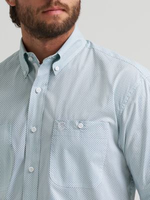 Wrangler&reg; George Strait&trade; Short Sleeve Two Pocket Button Down Shirt in Grove Green Bubbles