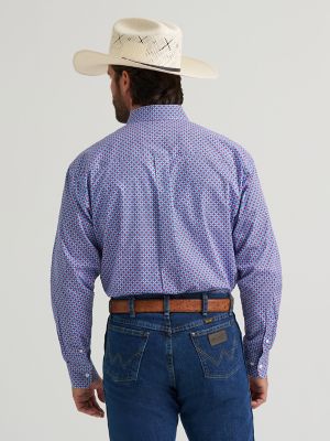 Wrangler&reg; George Strait&trade; Long Sleeve Button Down Two Pocket Shirt in Red Blue Sparks alternative view 2