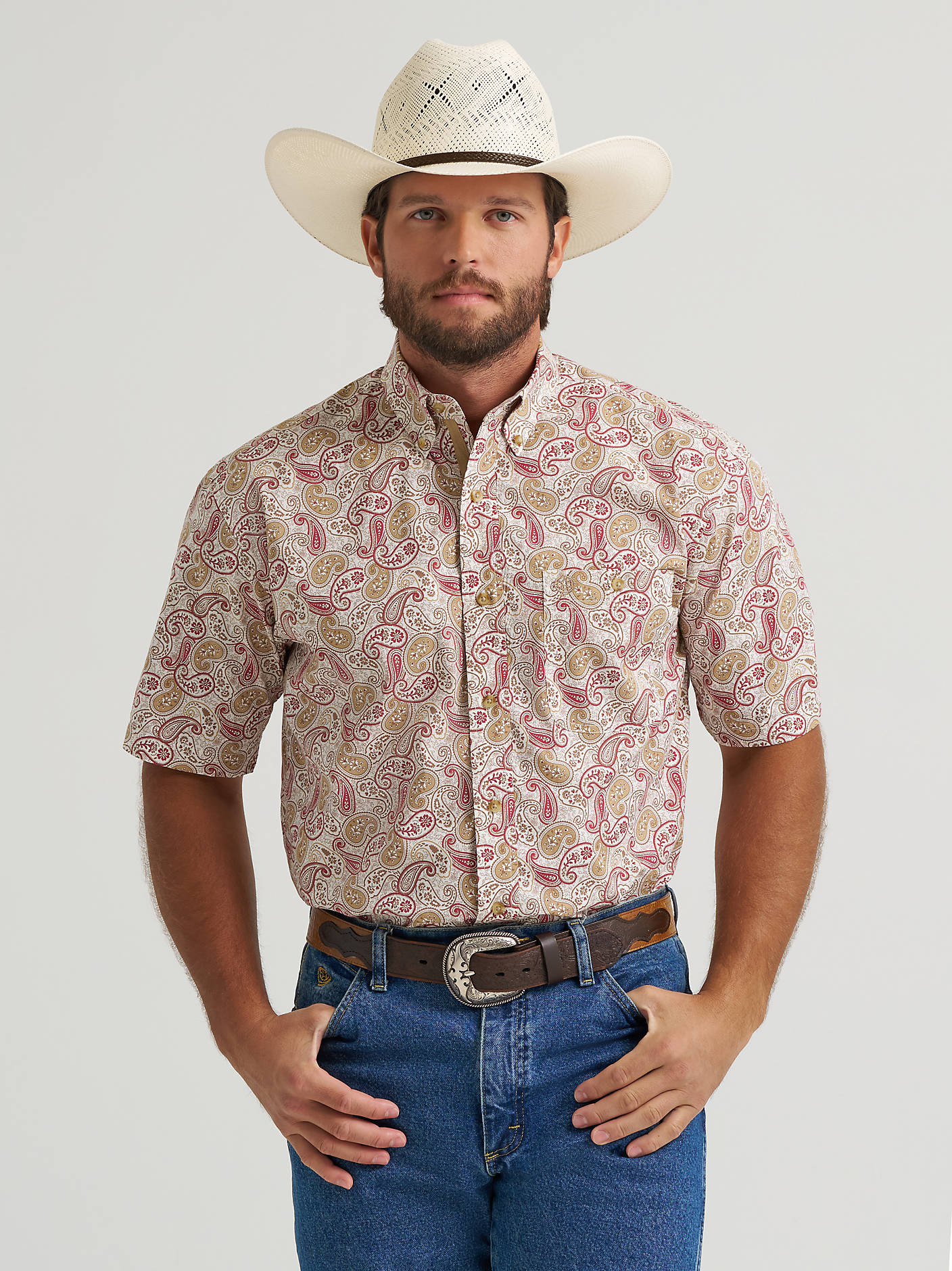 george shirt dress Sleeve Poplin Shirt for Men is perfect for handsome daily wear that also has professional flair George Strait by Wrangler Men's