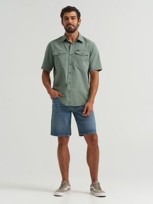 Men's Free To Stretch&trade; Denim Short in Midnight Haze alternative view 3