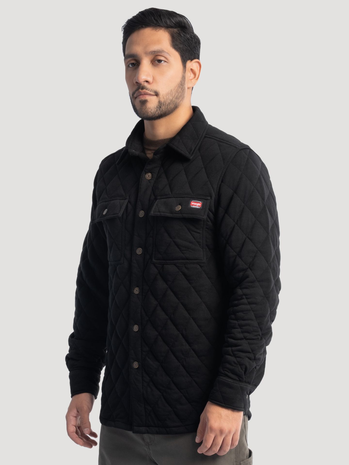 Мужские куртки Wrangler Workwear Diamond Quilted Shacket, цвет: Чёрный — фото 3