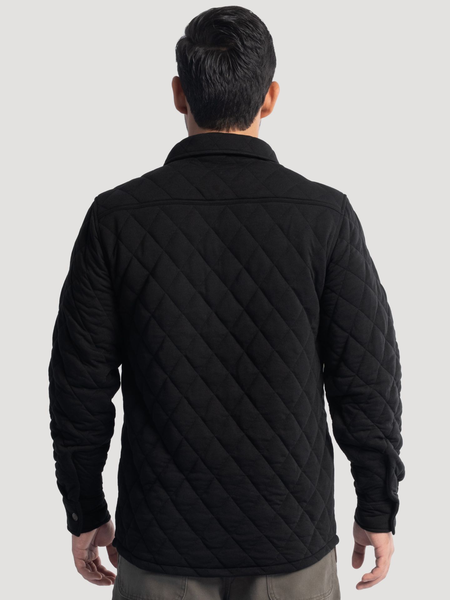 Мужские куртки Wrangler Workwear Diamond Quilted Shacket, цвет: Чёрный — фото 4