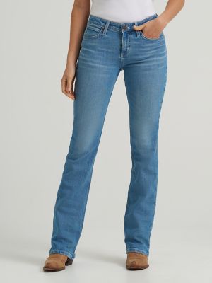 Women's Wrangler Retro&reg; Mae Mid Rise Bootcut Jean in Illiana alternative view 2