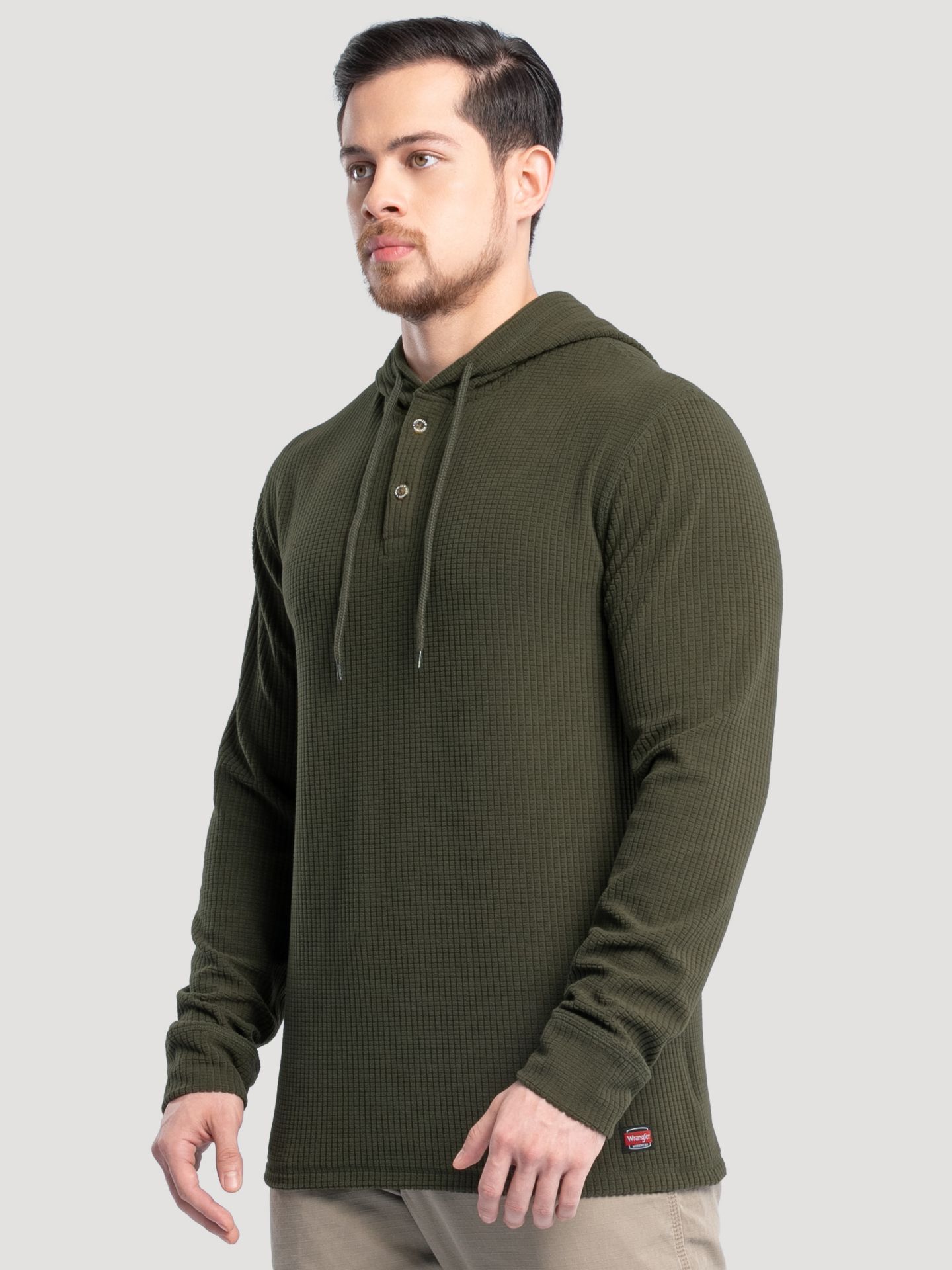 Мужские футболки Wrangler Hooded Workwear Grid Fleece Henley, цвет: Оливковый зелёный — фото 3