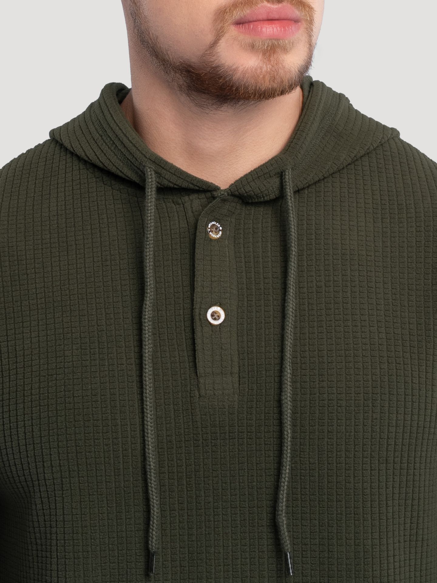 Мужские футболки Wrangler Hooded Workwear Grid Fleece Henley, цвет: Оливковый зелёный — фото 7
