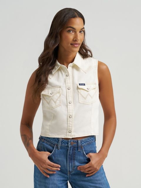 Женские рубашки Wrangler Women's Sleeveless Denim Snap Shirt