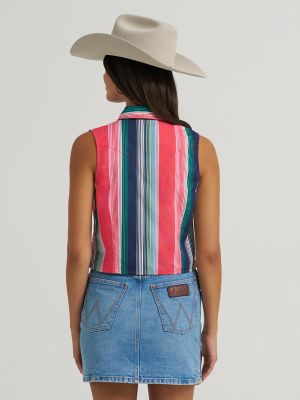 Women's Wrangler Brushpopper Sleeveless Snap Shirt in Pink alternative view 2