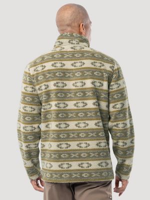 Men's Wrangler ATG&trade; Sherpa Pattern Pullover in Olive