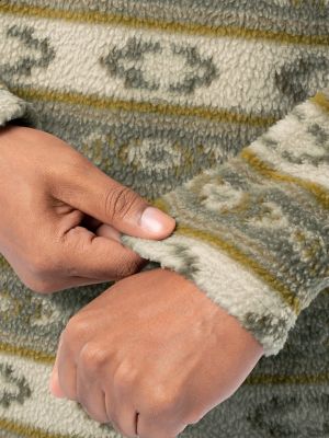 Men's Wrangler ATG&trade; Sherpa Pattern Pullover in Olive