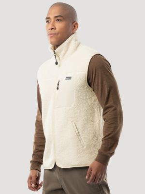 Men's Wrangler ATG&trade; Sherpa Utility Hiking Vest in Bone White alternative view 2