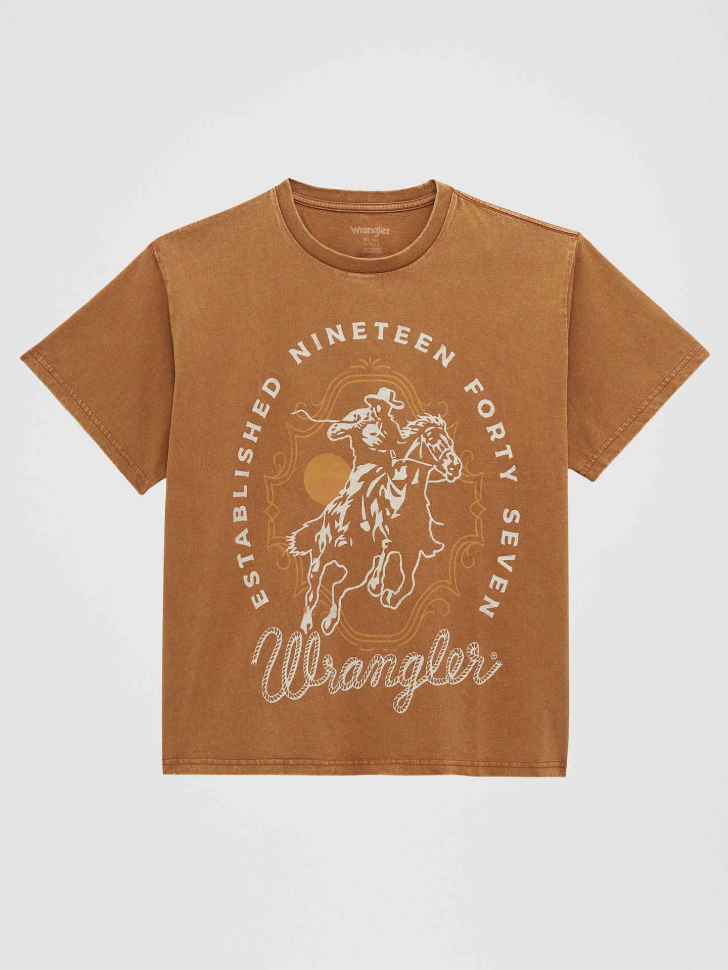 Женская футболка Wrangler Rider Girlfriend Graphic, цвет: Argan Oil — фото 1
