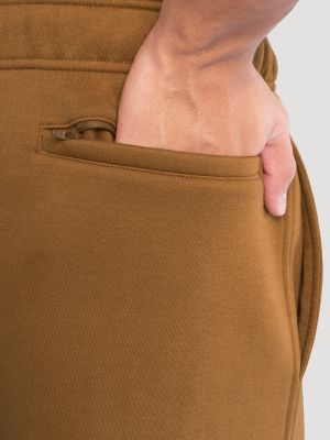 Men's RIGGS WORKWEAR&reg; Tapered Sweatpant in Duck Brown