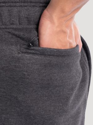 Men's RIGGS WORKWEAR&reg; Tapered Sweatpant in Charcoal Grey