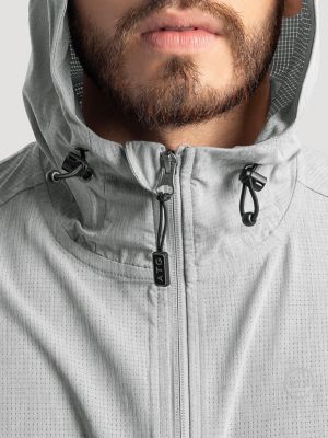 Men's Wrangler ATG&trade; Flex Zip Windbreaker in Ultimate Grey alternative view 3