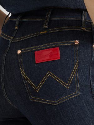 Lainey Wilson x Wrangler Flare Jeans