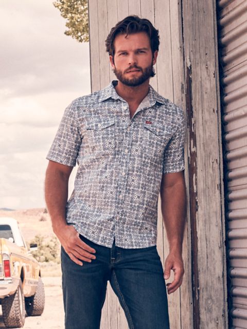 Мужские рубашки Wrangler Men's Novelty Print Shirt