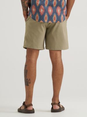 Men's Outdoor Casual Chino Short in Laurel Oak