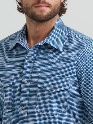 Men's 20X&reg; Competition Advanced Comfort Long Sleeve Two Pocket Western Snap Shirt in Midnight Blue alternative view 3