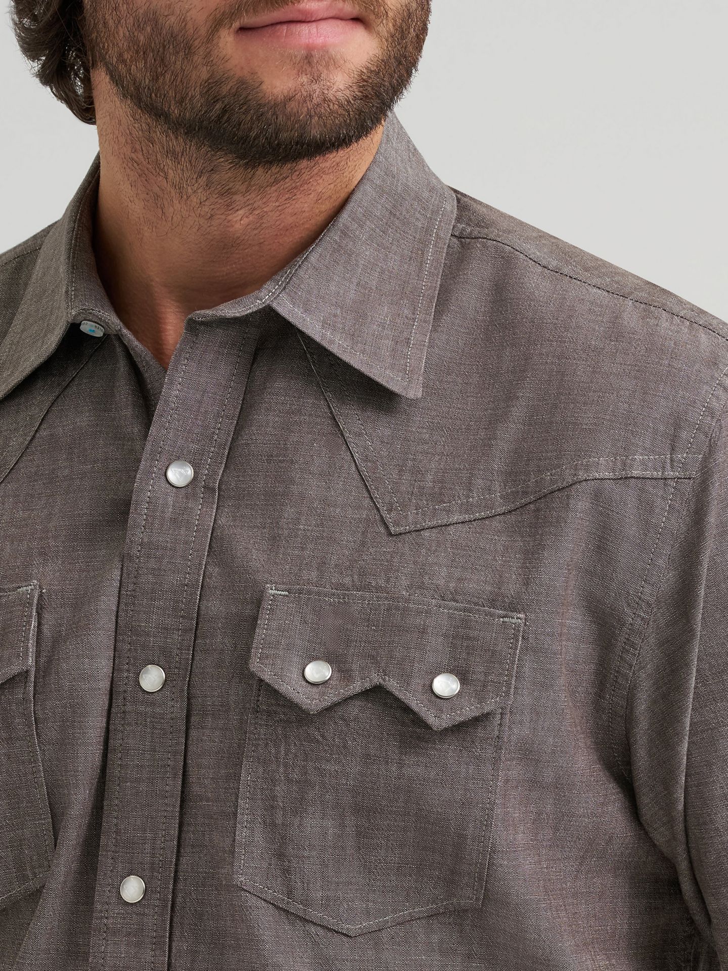 Мужская рубашка Wrangler Cody Johnson Two Pocket Western Snap, цвет: Чёрный оливковый — фото 4