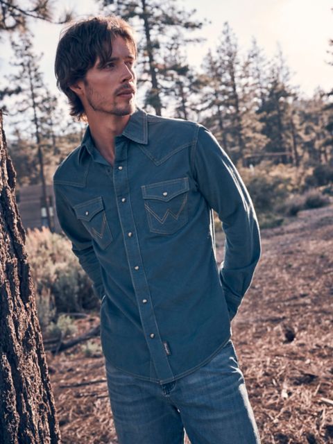 Мужские рубашки Wrangler Men's Wrangler Retro® Premium Western Snap Corduroy Shirt