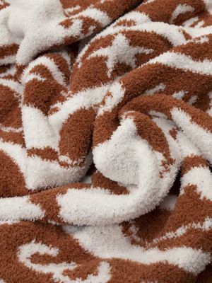 Wrangler Stretchy Throw Blanket in Brown