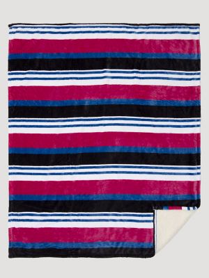 Wrangler Brushpopper Lounge Plush Sherpa Blanket in Pink