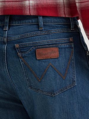 Men's Wrangler Retro&reg; Relaxed Fit Bootcut Jean in Wilkes