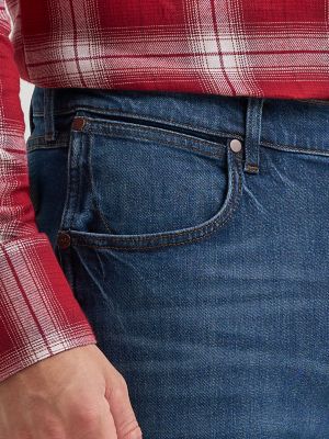 Men's Wrangler Retro&reg; Relaxed Fit Bootcut Jean in Wilkes