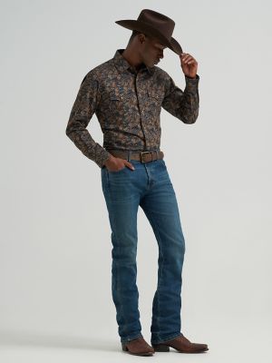 Men's Wrangler Retro&reg; Slim Fit Bootcut Jean in Dutton