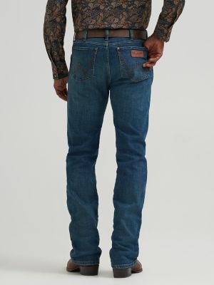 Men's Wrangler Retro&reg; Slim Fit Bootcut Jean in Dutton