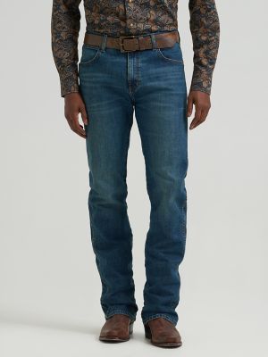 Men's Wrangler Retro&reg; Slim Fit Bootcut Jean in Dutton