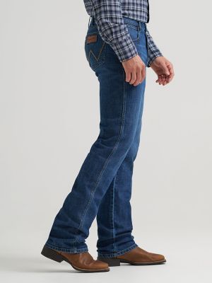 Men's Wrangler Retro&reg; Slim Fit Bootcut Jean in Lexford