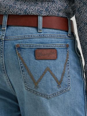 Men's Wrangler Retro&reg; Slim Fit Straight Leg Jean