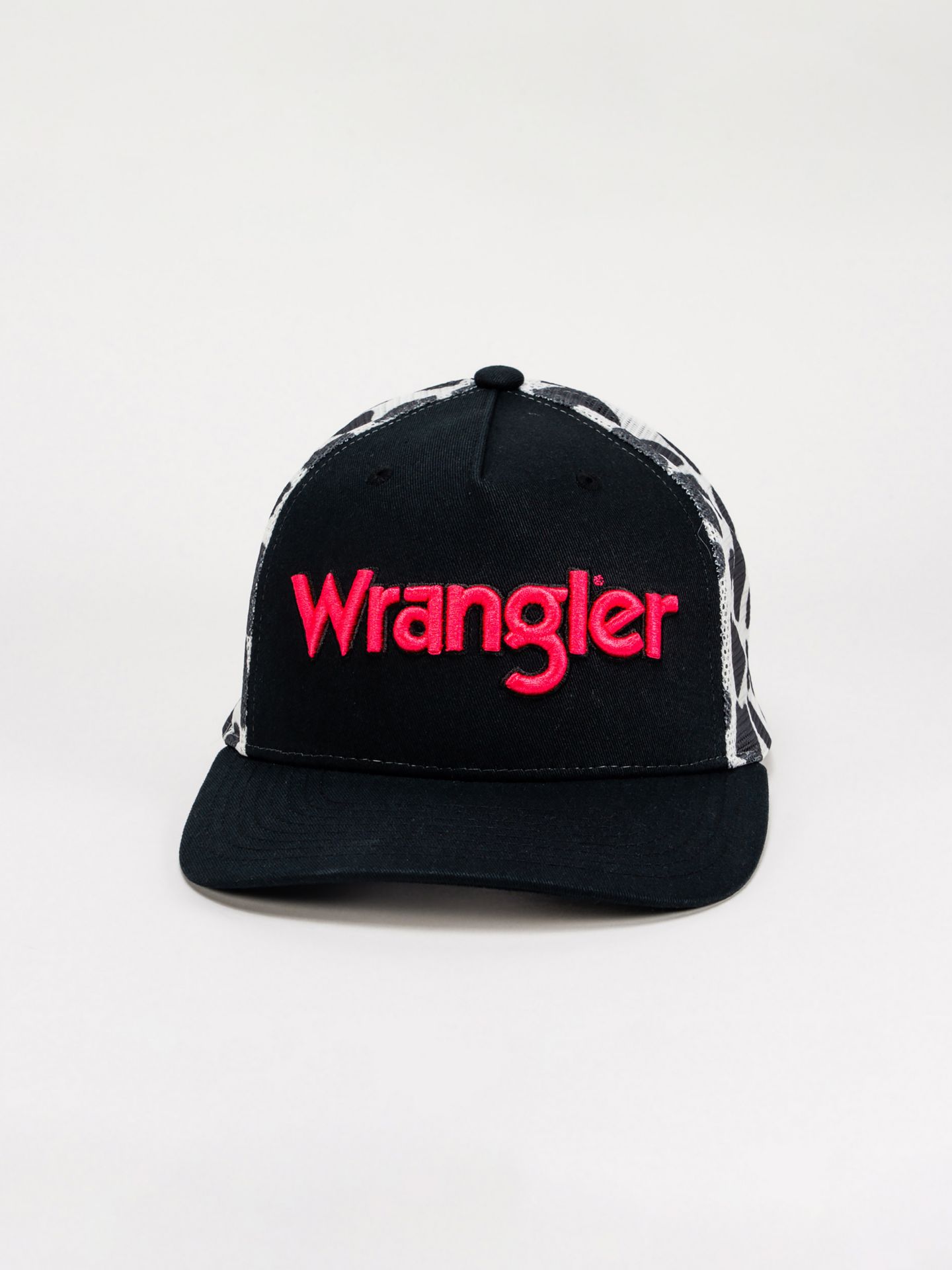 Женская кепка Wrangler Cow Print Trucker Hat, цвет: Чёрный — фото 2