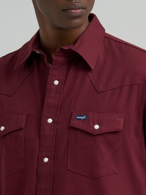 Men's Wrangler&reg; Long Sleeve Flannel Lined Solid Work Shirt in Mulberry Wine alternative view 3