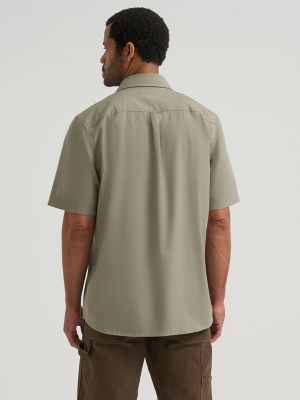 Men's Relaxed Stretch Poplin Shirt in Vetiver alternative view 3