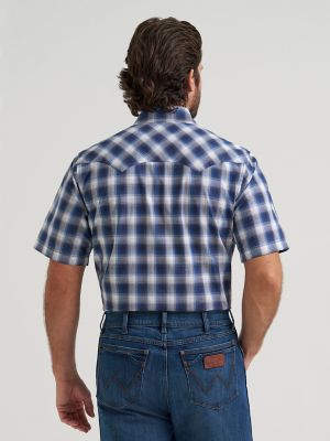 Men's Wrangler Retro&reg; Short Sleeve Sawtooth Pocket Western Snap Shirt in Frosted Navy