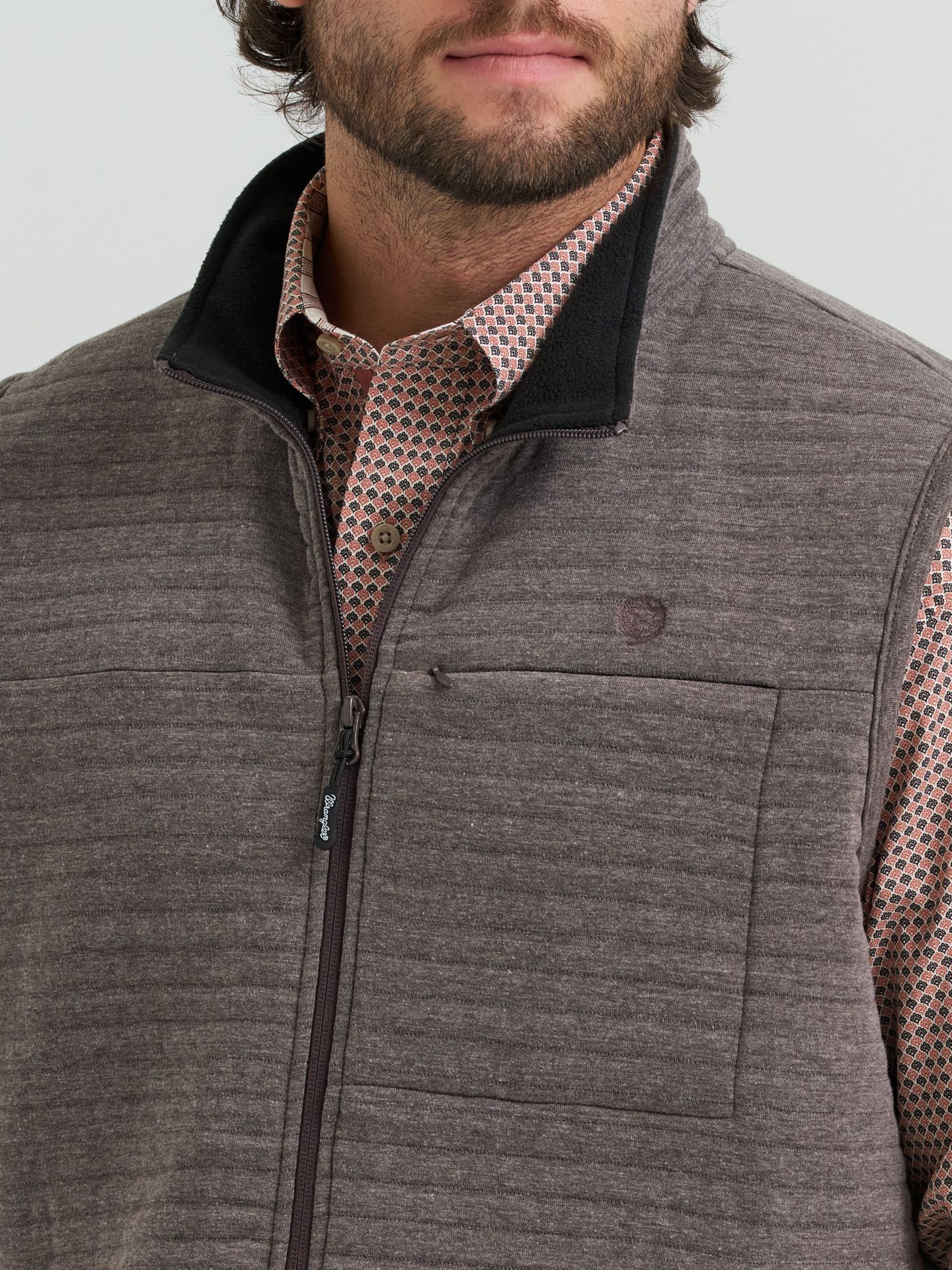 Мужской жилет Wrangler George Strait Zip Front Solid Knit Vest, цвет: Верблюжий — фото 3