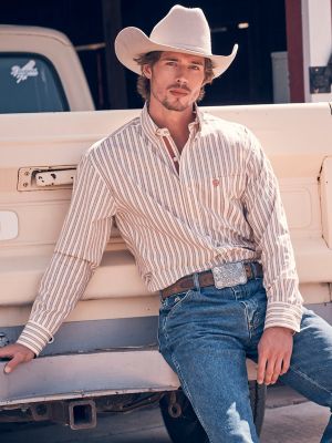 Wrangler® George Strait™ Long Sleeve Button Down One Pocket Shirt