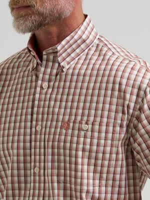 Wrangler&reg; George Strait&trade; Long Sleeve Button Down One Pocket Shirt in Adobe Check alternative view 3
