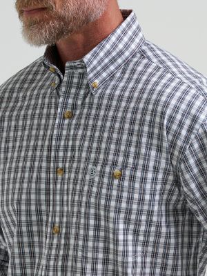 Wrangler&reg; George Strait&trade; Long Sleeve Button Down One Pocket Shirt in Inky Plaid alternative view 3
