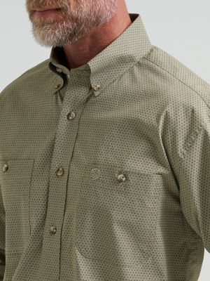 Wrangler&reg; George Strait&trade; Long Sleeve Button Down Two Pocket Shirt in Pine Grove alternative view 3